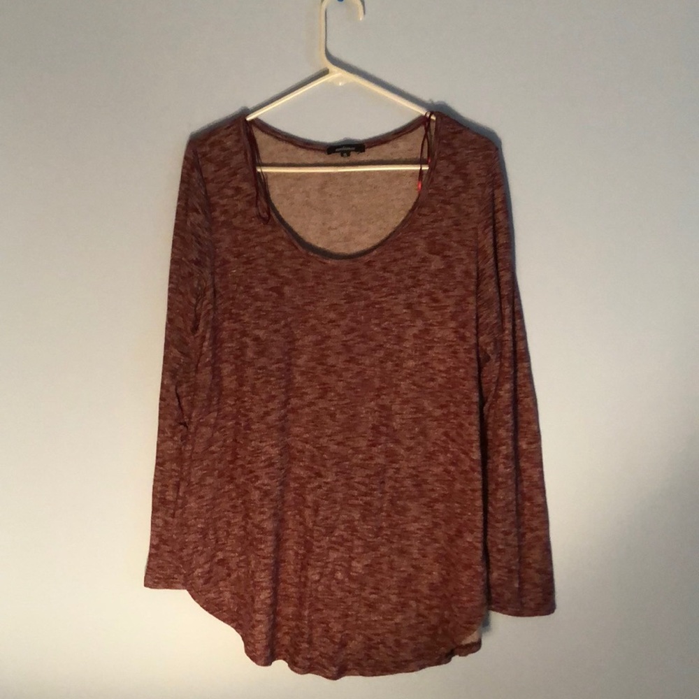 Maroon sweater